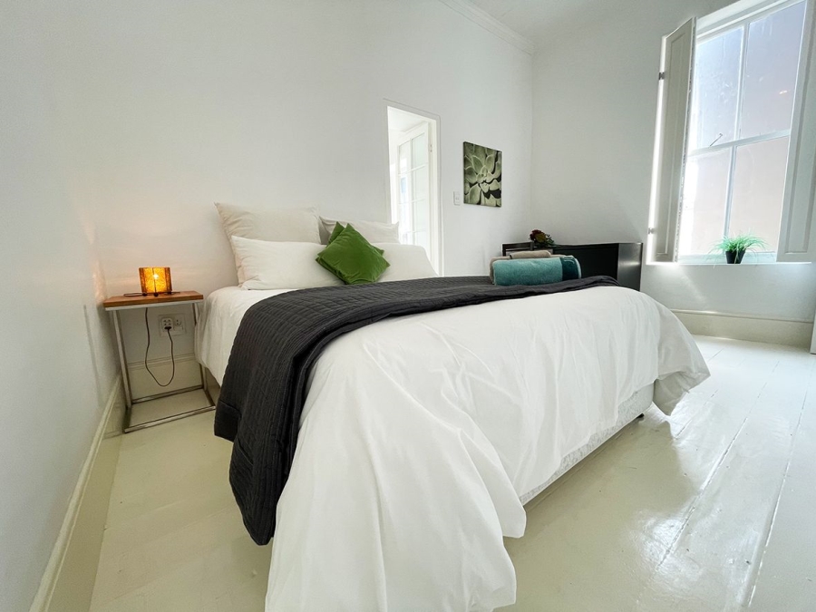To Let 6 Bedroom Property for Rent in Sea Point Western Cape